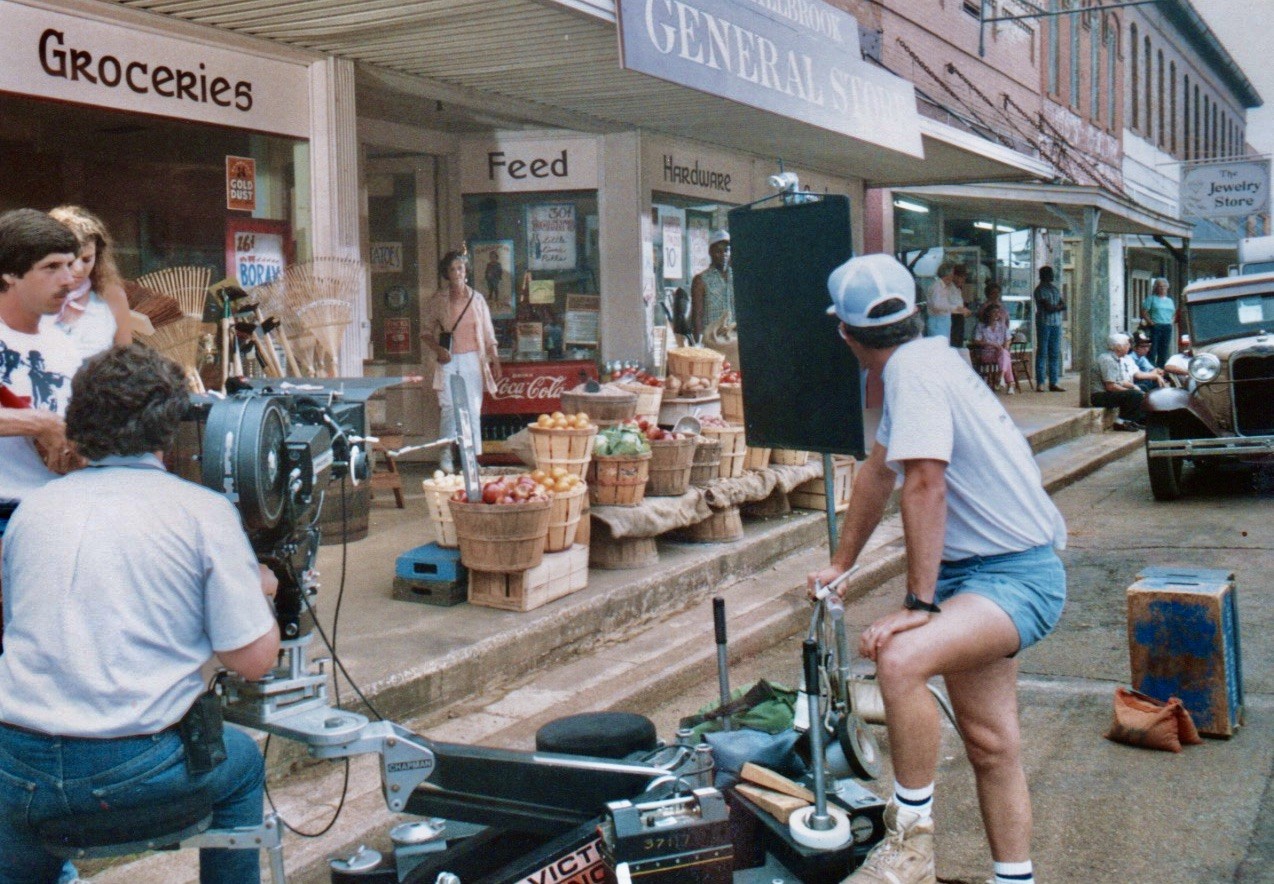 Filmed in San Augustine East Texas, this is a "1930s Main Street" scene. Jess Nelson as Art Director